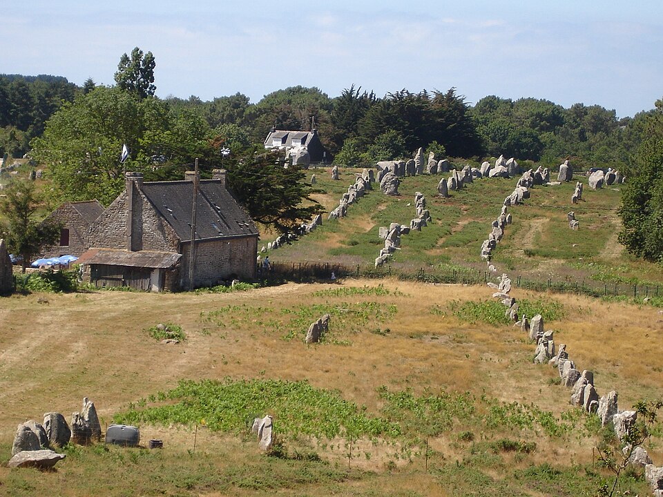 alignements de Carnac, a stop worth the detour between Lyon and Brest