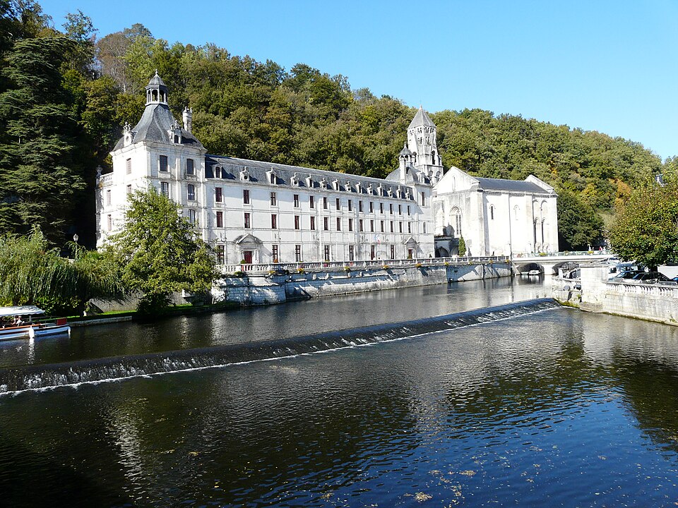 Brantôme en Périgord, Brantôme en Périgord, stop between Lyon and Bordeaux