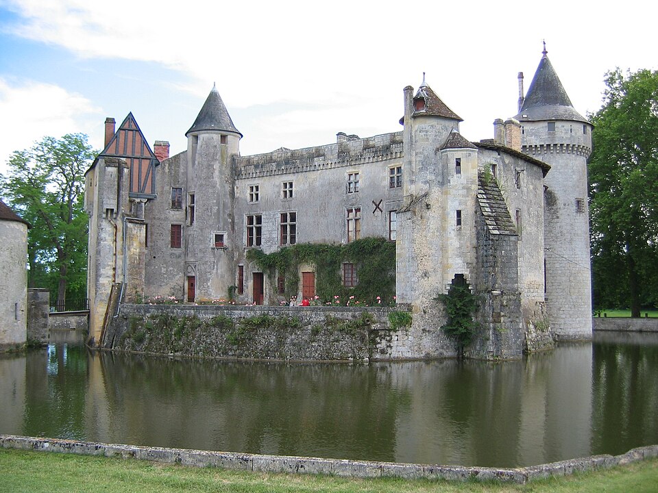 château de La Brède, La Brède, stop between Paris and Biarritz